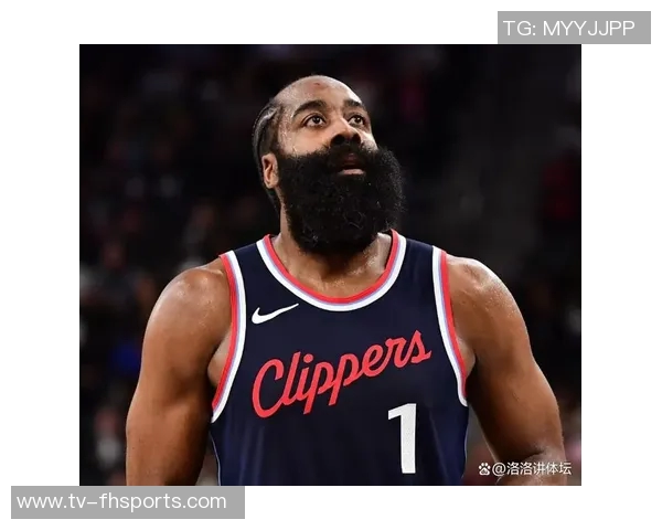 哈登小卡第三节体力透支哈登上半场主动请求休息引关注